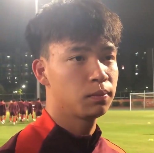 王钰栋:很多球迷观赛会给我们带来动力 希望大家多多支持U20国青