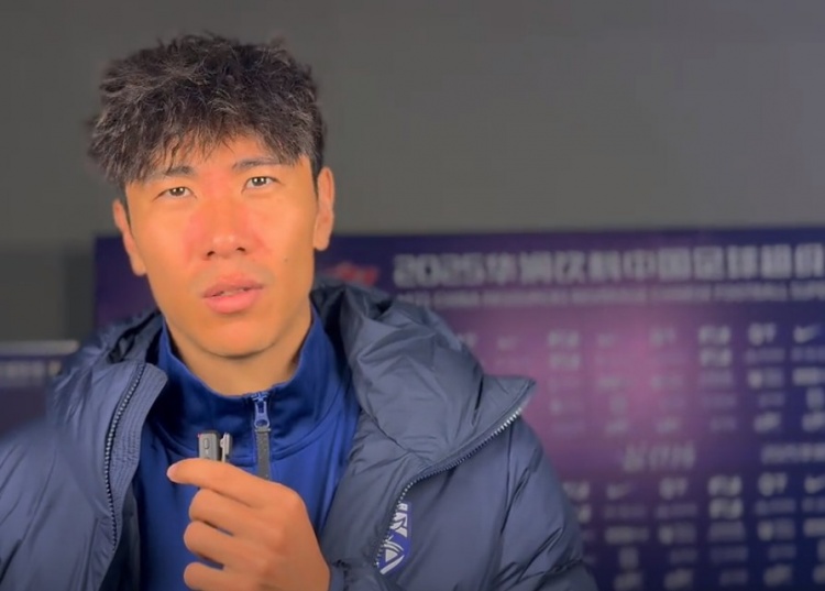 刘奕鸣:今年新援很多还需要磨合期,保持状态相信下一场能拿下