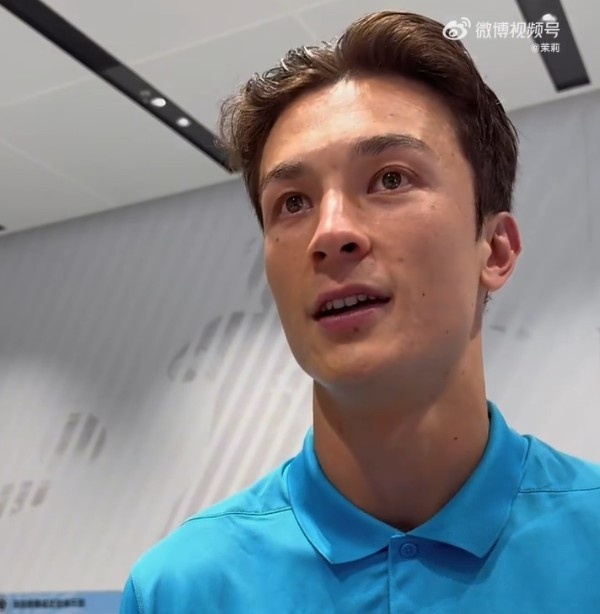  安永佳：专业足球场氛围很美妙 玉昆的徐宏杰让我印象最深刻