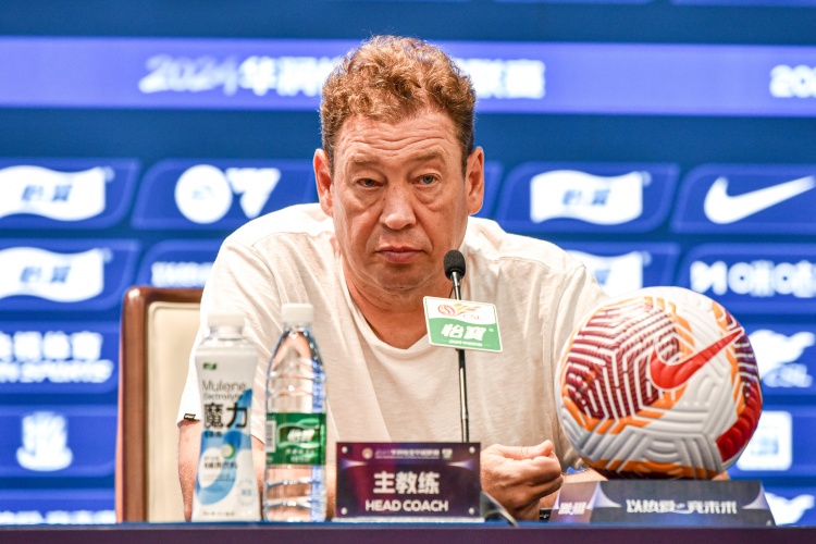  申花为何总是绝杀？斯卢茨基：进五个还不丢球最好，但目前做不到
